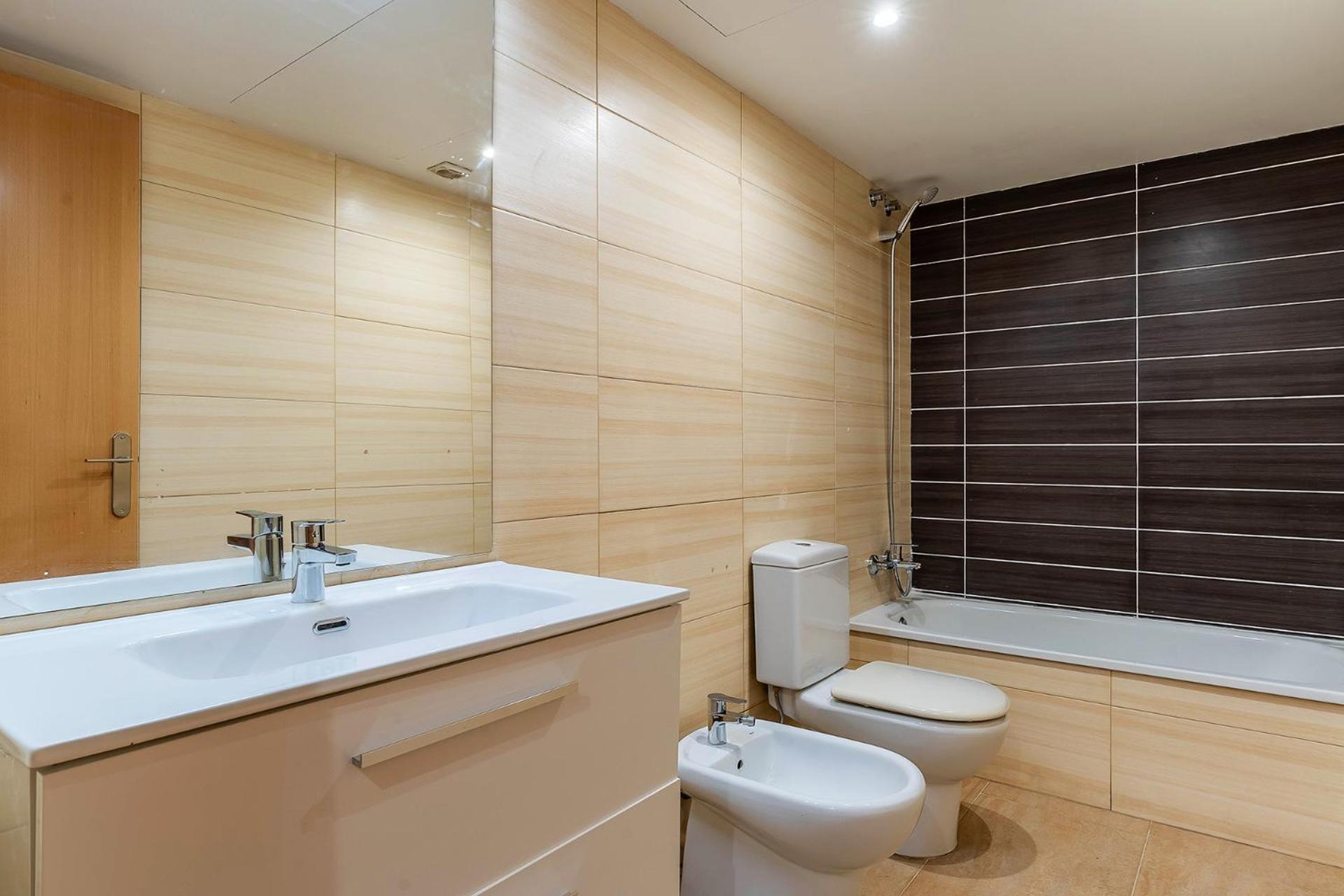 Ab Besos River Apartment Барселона Экстерьер фото